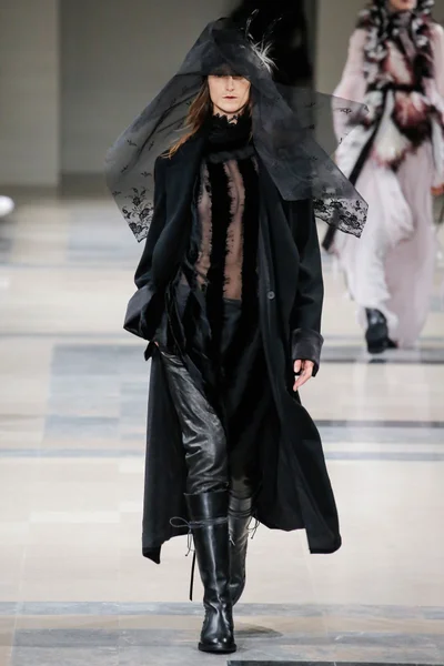 Look 44